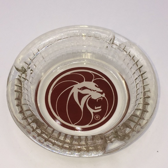 Vintage Las Vegas MGM Grand Hotel Casino Glass Ashtray Red Lion Head Logo Retro - Picture 1 of 6